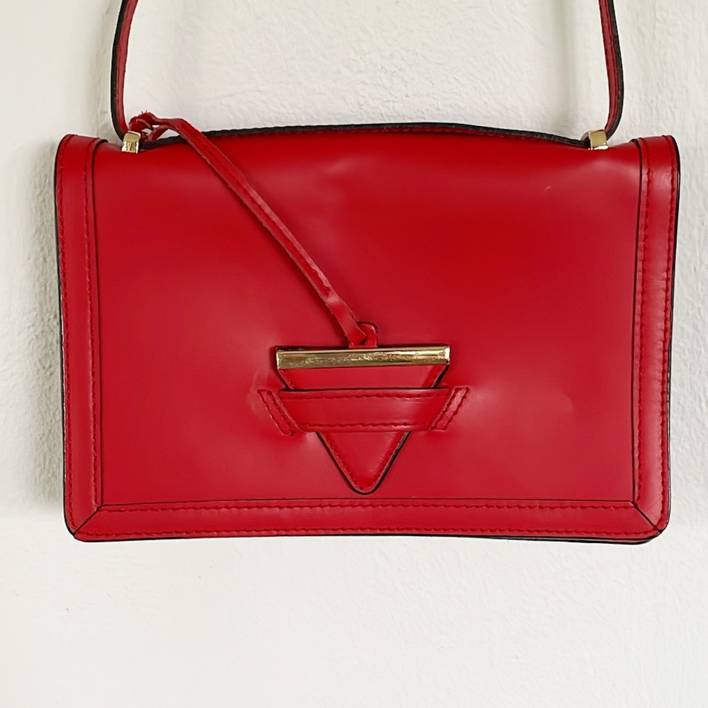Camelia Roma red genuine Italian leather crossbody bag - Picture 2 of 13